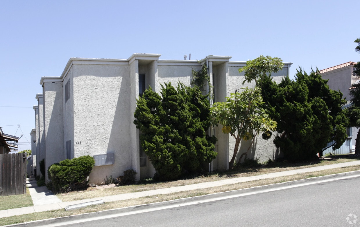 Building Photo - 414 California St