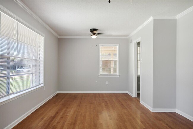 Building Photo - 7289 Juana Dr