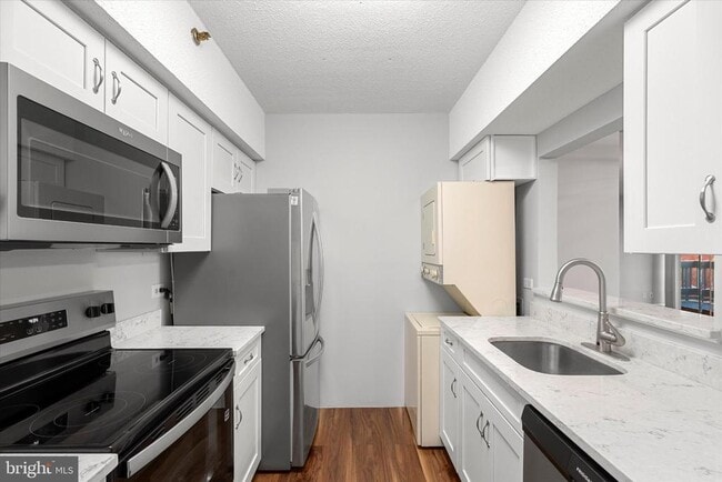 Building Photo - 5505 Seminary Rd