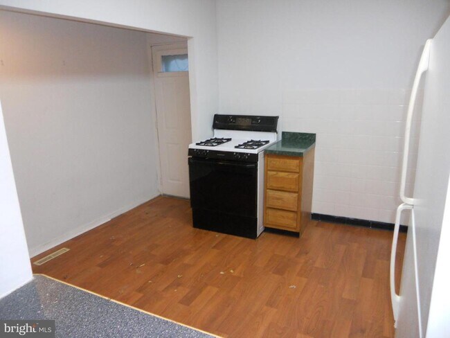 Foto del edificio - 3128 N Shedwick St