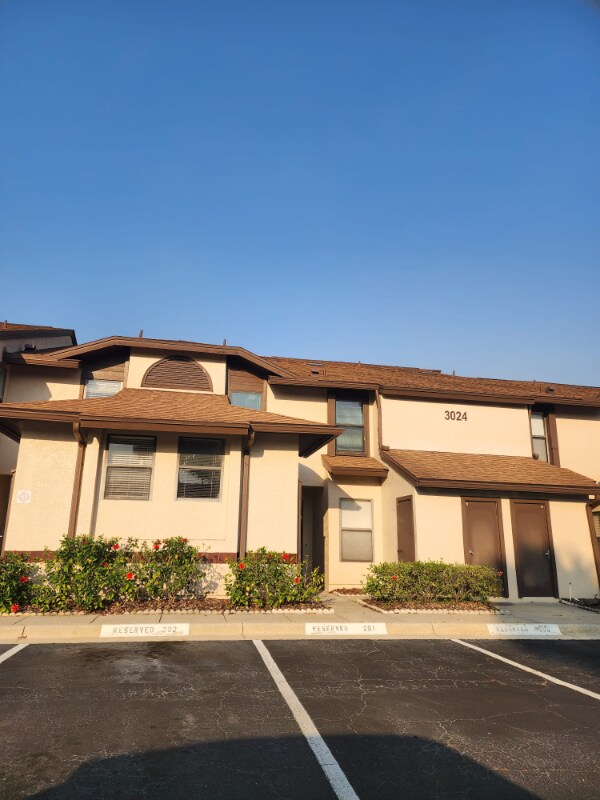 Building Photo - 3024 S Semoran Blvd