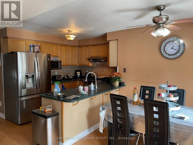 Building Photo - 37 Sylwood Crescent