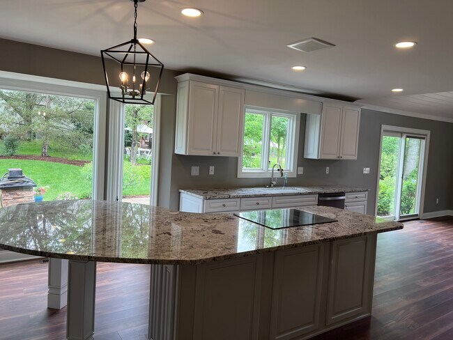 Kitchen - 5893 Leven Links Ct