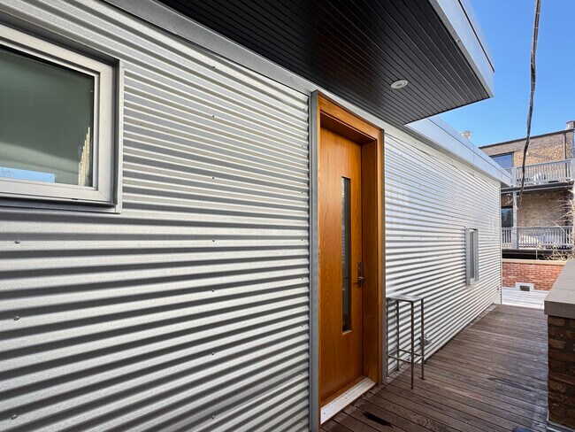 Foto del edificio - 2159 W Evergreen Ave