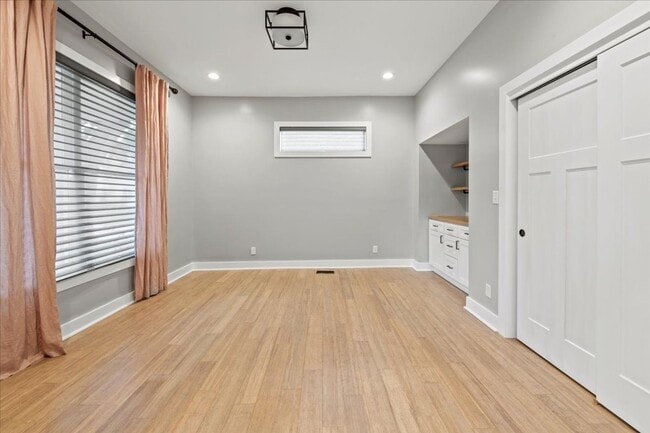 Photo - 1041 S State Ave House