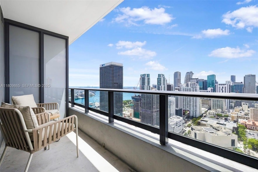 Photo - 159 NE 6th Street Unit 3610