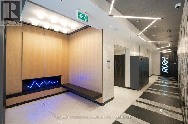 Building Photo - 2 Augusta Ave