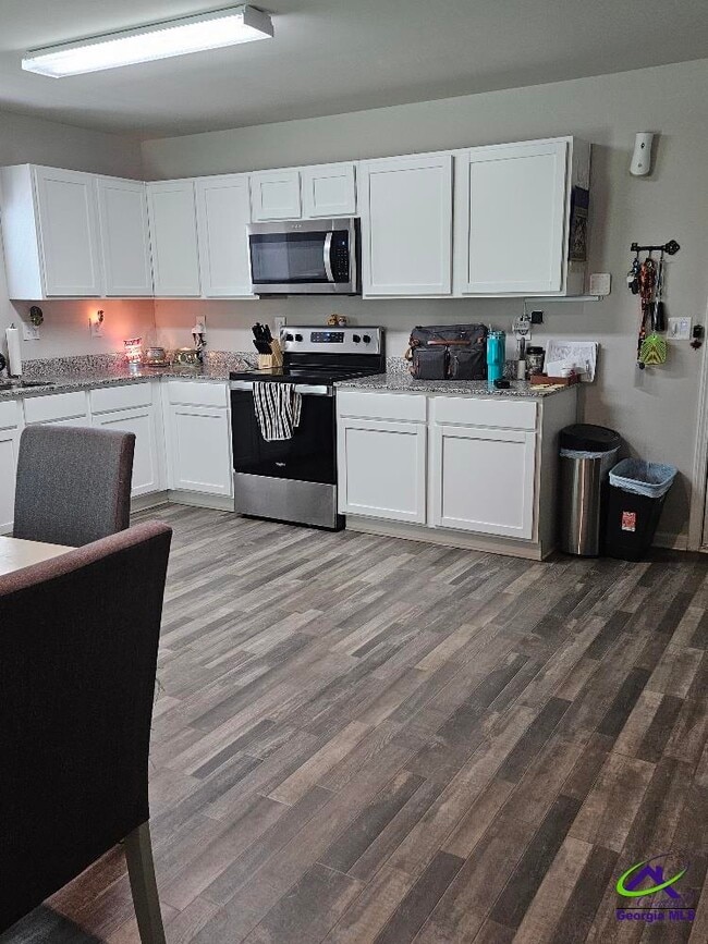 Foto del edificio - 107 Cold Creek Pkwy