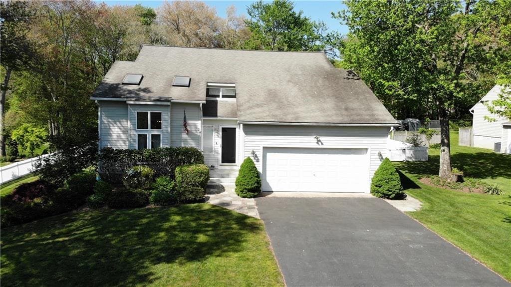 79 W Bay Dr, Narragansett, RI 02882 House Rental in Narragansett, RI