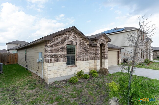 Foto del edificio - 6107 Sally Ride Ln