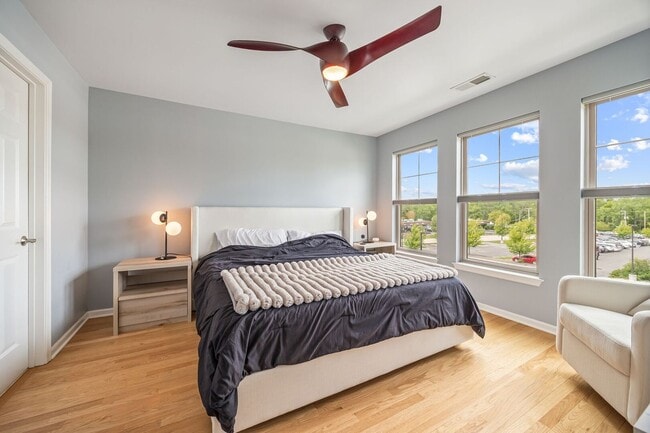 Building Photo - 302 Narragansett Ct