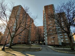 Building Photo - 4980 N Marine Dr