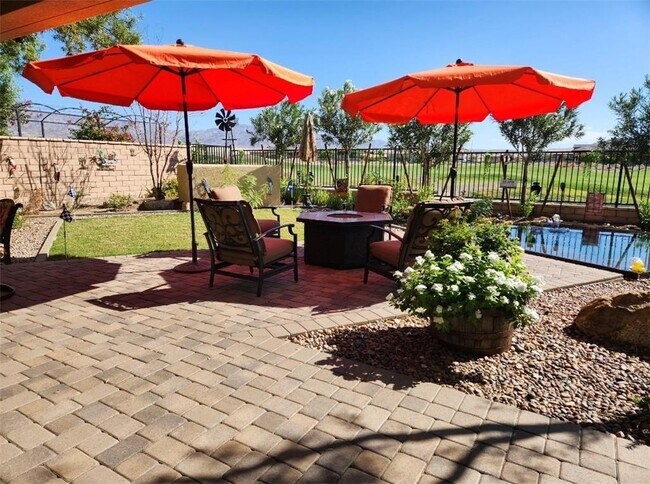 Backyard overlooks golf course - 43038 Ascona Ln