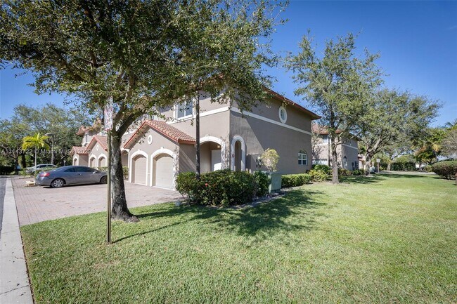 Building Photo - 3118 Coral Ridge Dr