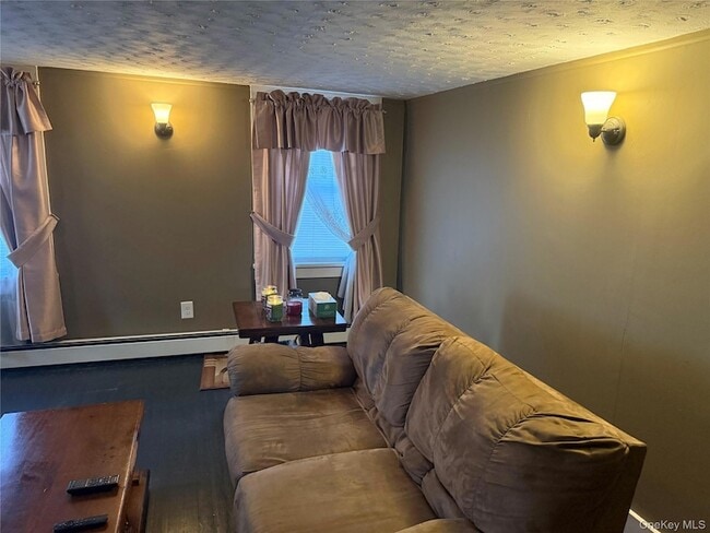 Foto del edificio - 6 Glenmere Ave