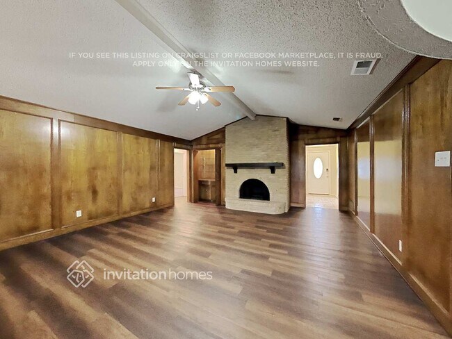 Foto del edificio - 3213 Forester Way