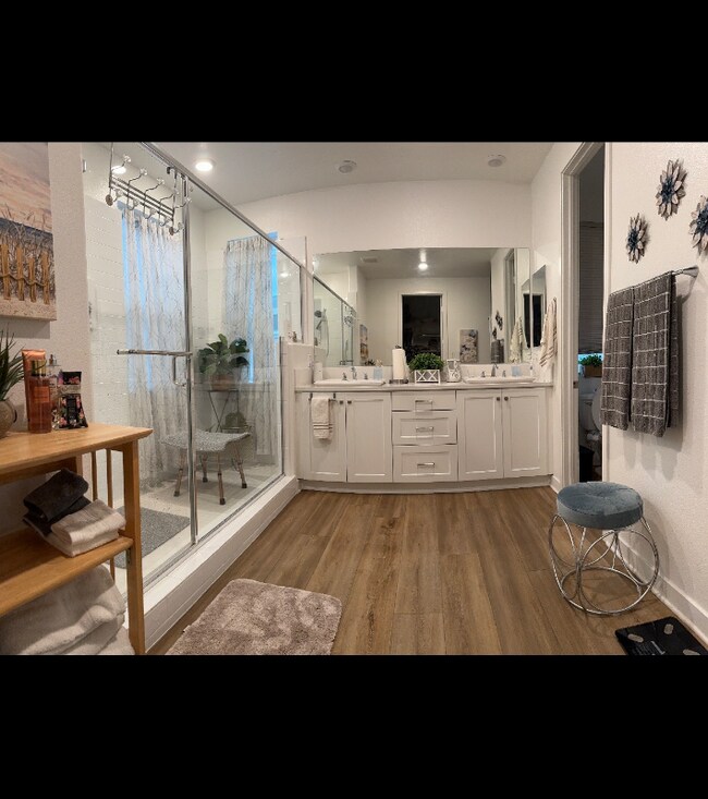 Foto del edificio - 1939 Meyer Ct