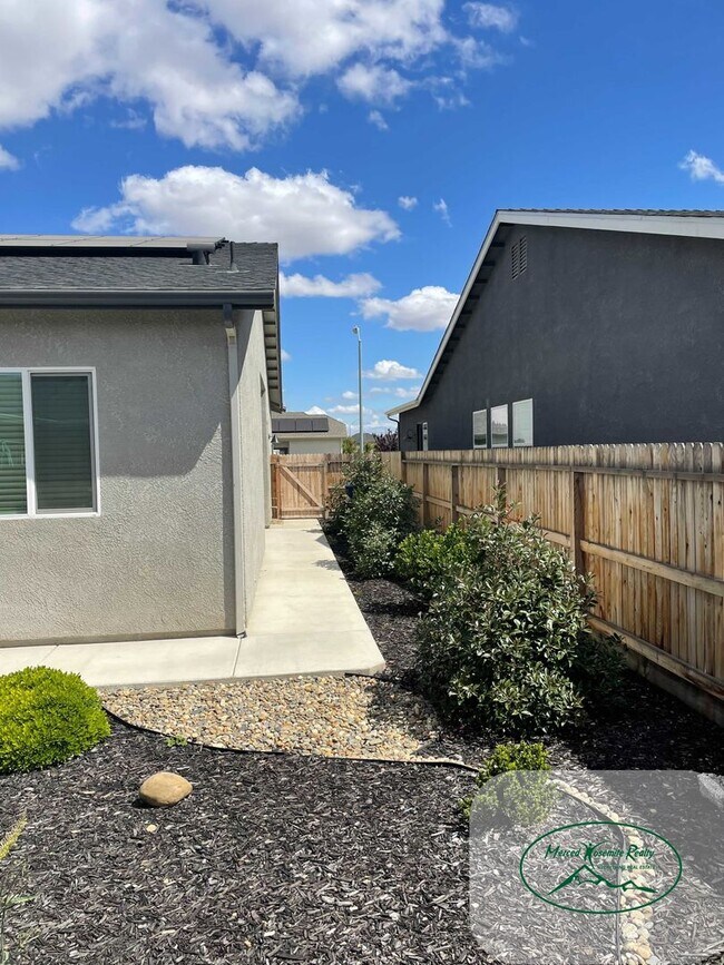 Foto del edificio - Vacant- Must Apply to schedule viewing