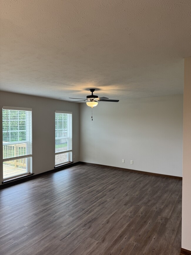 Building Photo - 5745 Holmstrom Ct