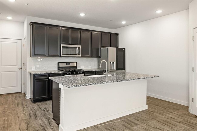 Building Photo - 2500 Forest Creek Dr
