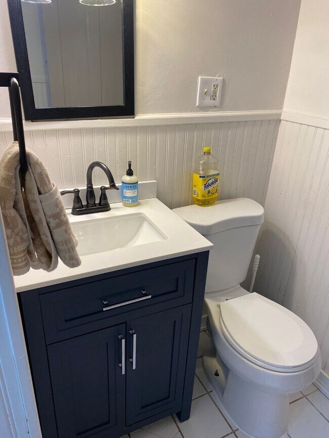 314 Woonasquatucket Ave, North Providence, RI 02911 House Rental in