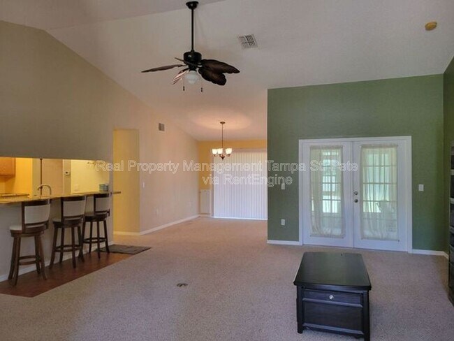 Foto del edificio - 12263 Birch St