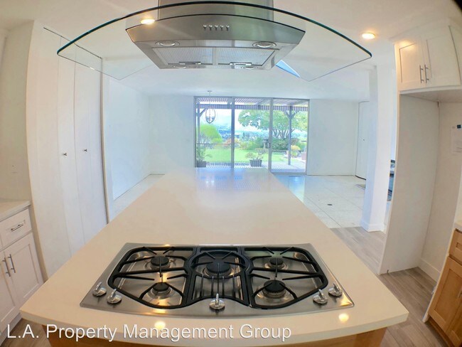 Foto del edificio - 4 br, 3 bath House - 11469 Dona Evita Drive