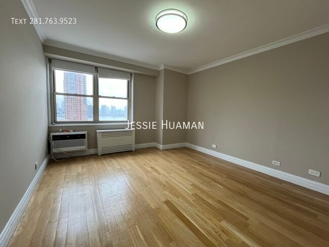 Foto del edificio - 310 Greenwich St