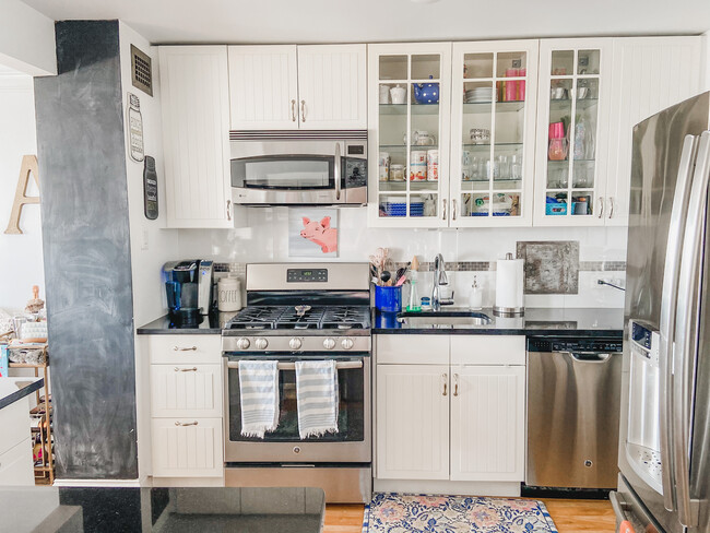 Kitchen view from Entryway - 4501 Arlington Blvd