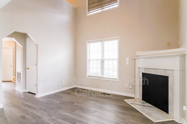 Building Photo - 4812 Windblown Ct