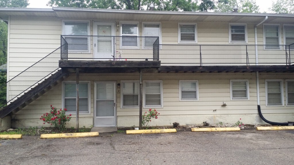 Primary Photo - 725 W 25th St