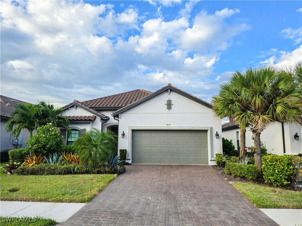 Foto principal - 8191 Lucello Ter S