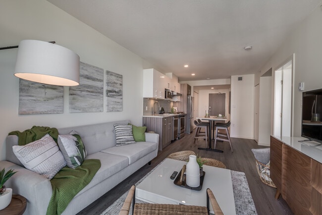 Building Photo - 900 Carnarvon Street