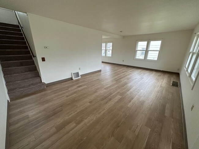 Building Photo - 1416/1418 Riche Ct