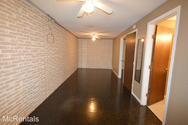 Foto del edificio - 900-902 College St