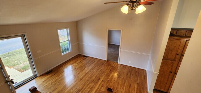Building Photo - Available Now!! 3 to 4 Bedroom, 3 Full Bat...
