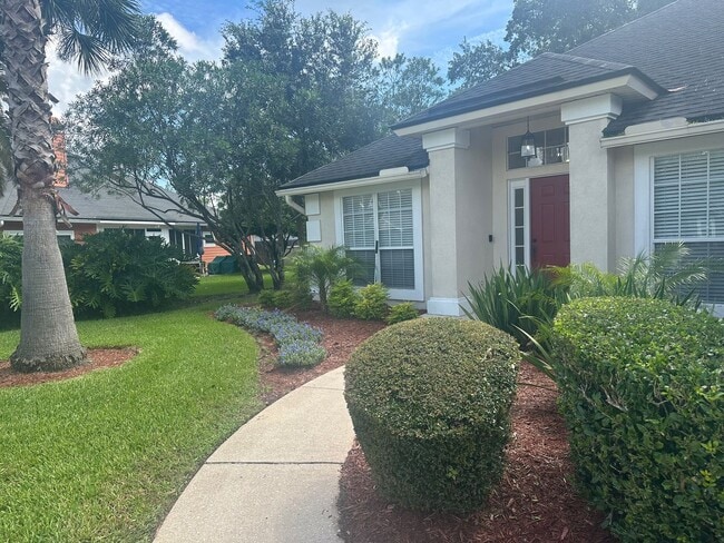 Beautiful Fleming Island Home Ready for En... - Beautiful Fleming Island Home Ready for En...