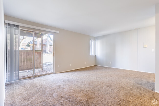 2 BR, 1 BA - 880 SF - Mapleridge Apartments