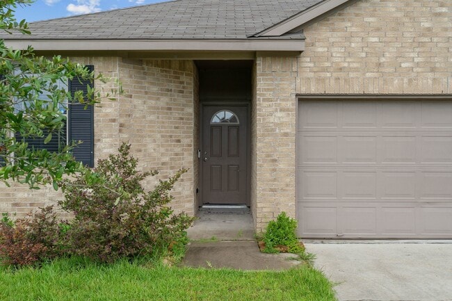 Building Photo - 11053 Patriot Ct