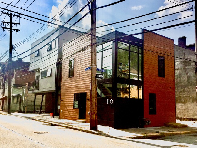 Building Photo - 110 S 15th St