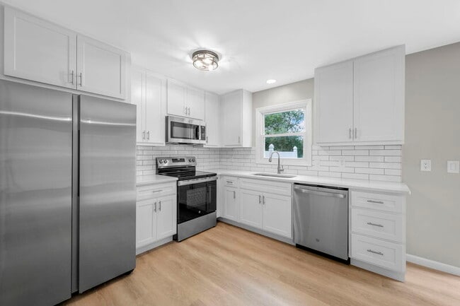 Building Photo - 226 Wolfner Dr