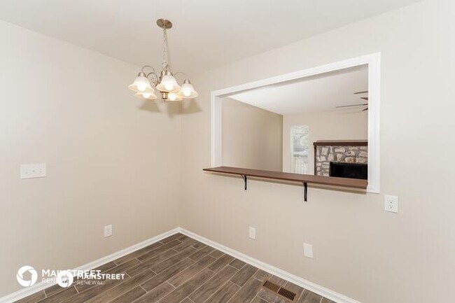 Foto del edificio - 912 BIRCH STREET, MOODY, AL 35004