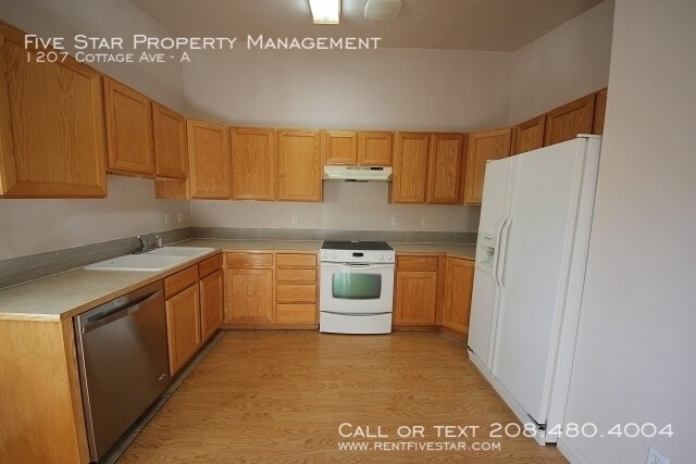 Foto del edificio - 1207 Cottage Ave