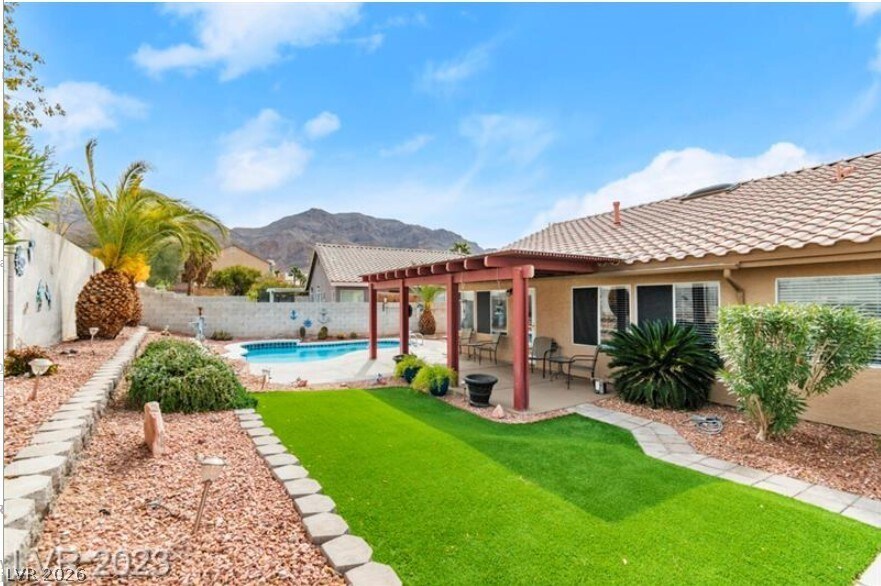 Foto del edificio - 6578 Hedge Top Ave