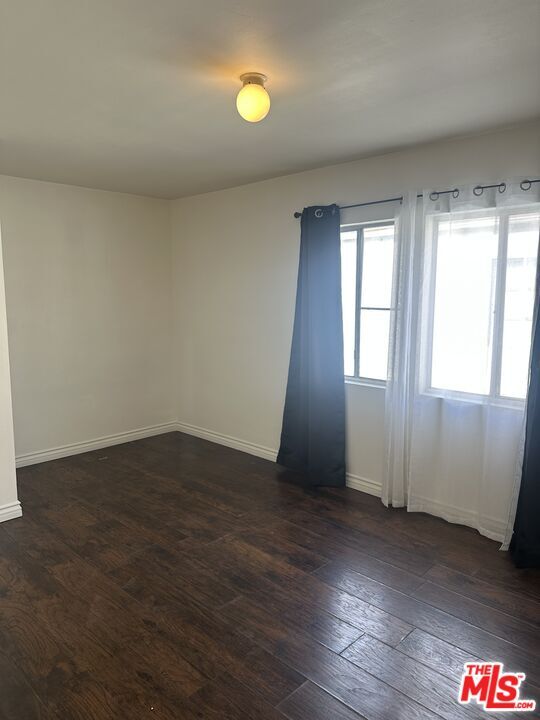 Building Photo - 6607 1/2 Brynhurst Ave