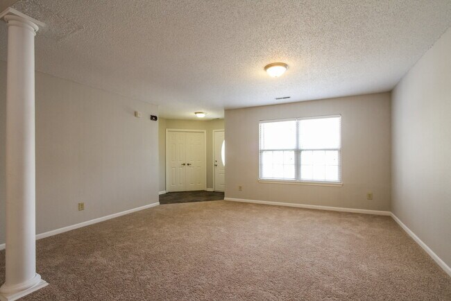 Foto del edificio - 7134 Karst Ct