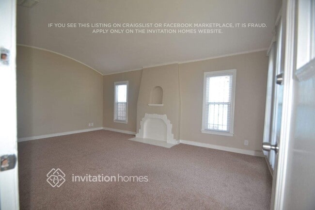 Building Photo - 2042 W 75th St