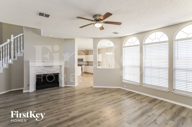 Foto del edificio - 5210 Orlando Cir