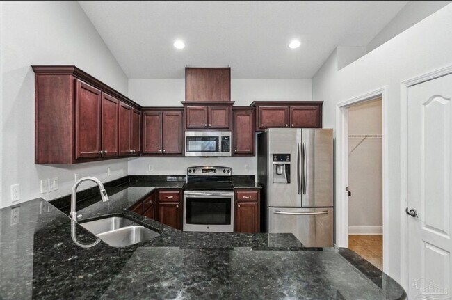 Foto del edificio - Pensacola - Weatherstone - 4 bedroom, 2 bathroom