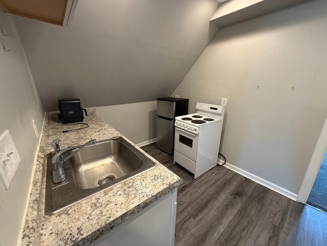 Photo - 7803 Dearborn Ave Apartment